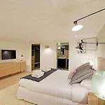 2 Appartements En 1 - Superbe Logement Pres Du Louvre L 12P